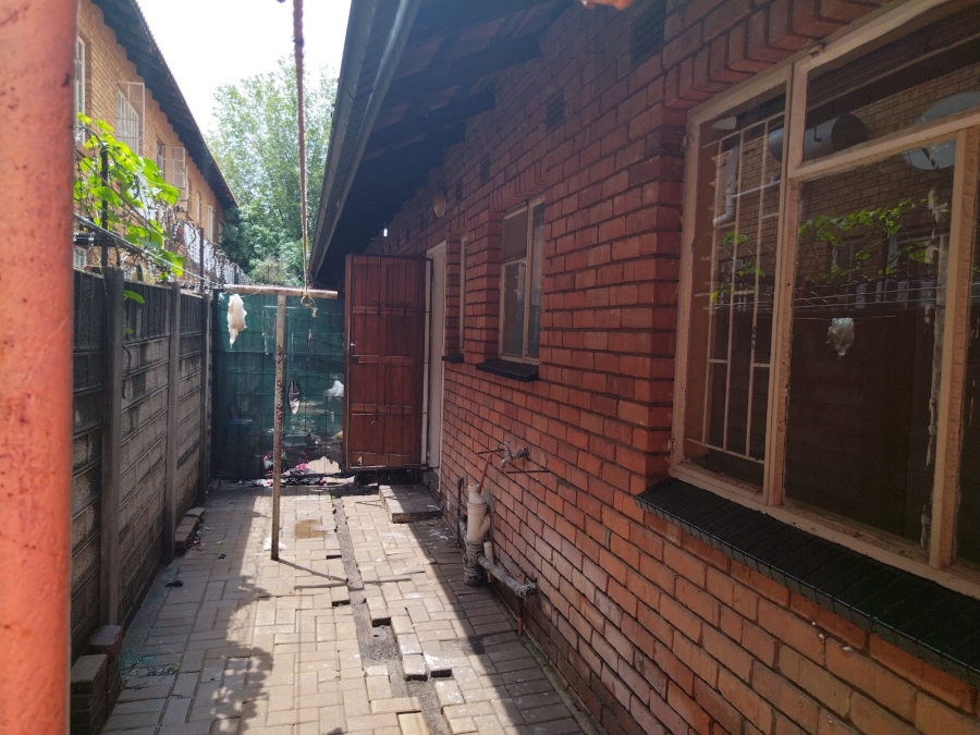 2 Bedroom Property for Sale in Rustenburg Central North West